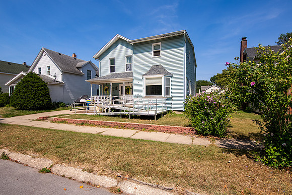589-930 E 4th-HDR