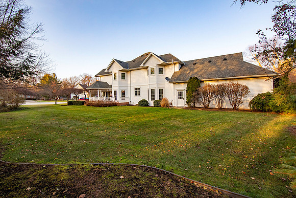 109-21446 Edgefield Ct