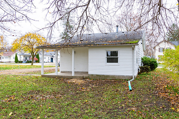 126-706 N Main-Nappanee-HDR