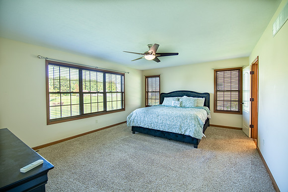 36-24865 Walton Dr-HDR