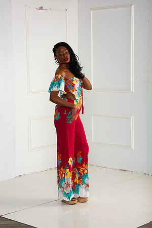 305-Suzy Free