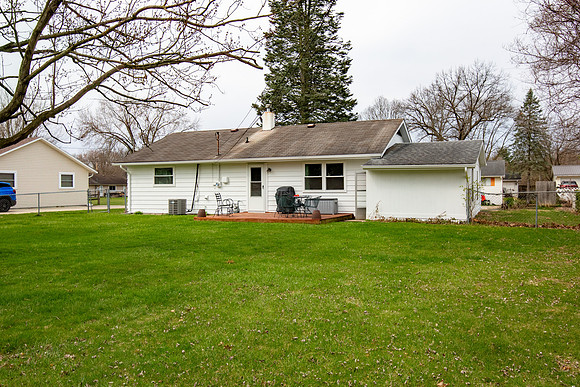 111-59476 Garver Av-HDR