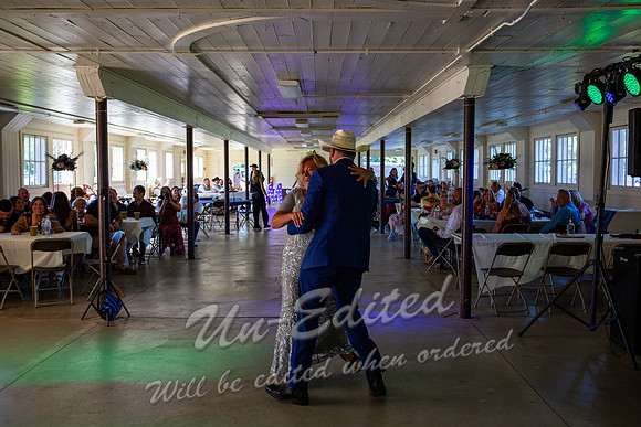 691-Kyra n Tyler Niespodziany
