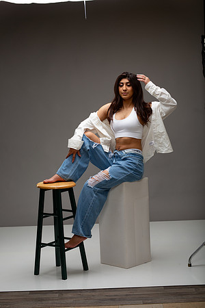 95-Natalie White Shirt Ripped Jeans