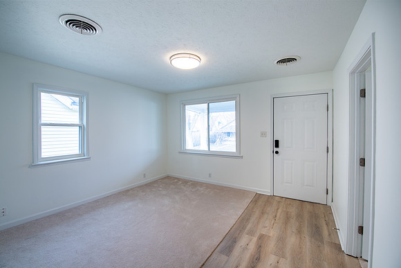 11-128 E Oakside-SB-HDR