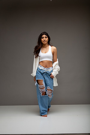 140-Natalie White Shirt Ripped Jeans