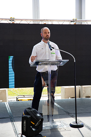 246-Arco Ribbon Cutting