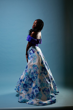 364-Suzy Free