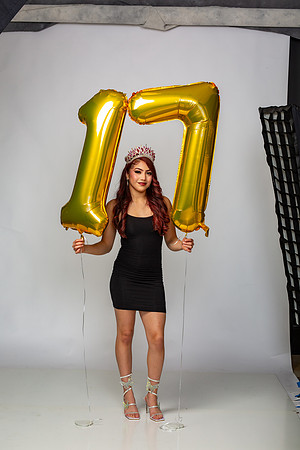 38-Kim 17 B-Day