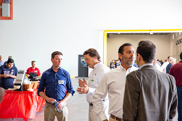 127-Arco Ribbon Cutting