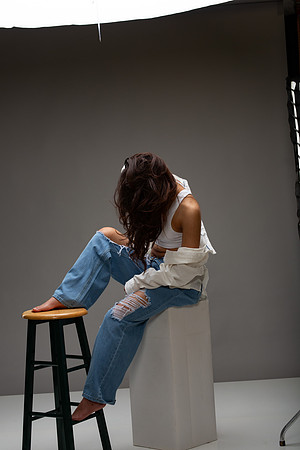 129-Natalie White Shirt Ripped Jeans