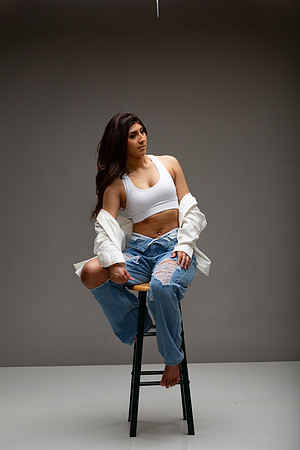 78-Natalie White Shirt Ripped Jeans