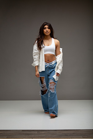 135-Natalie White Shirt Ripped Jeans
