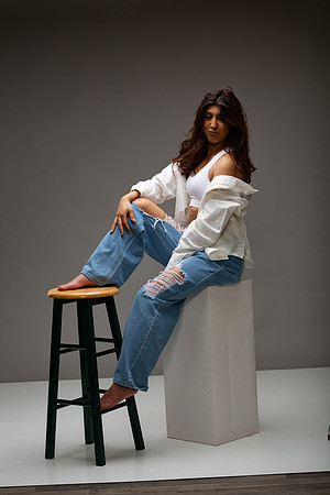 124-Natalie White Shirt Ripped Jeans
