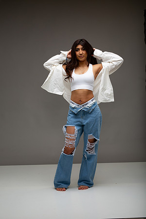 34-Natalie White Shirt Ripped Jeans
