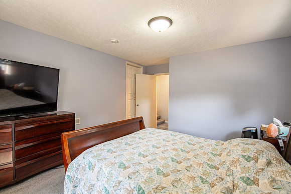 449-930 E 4th-HDR