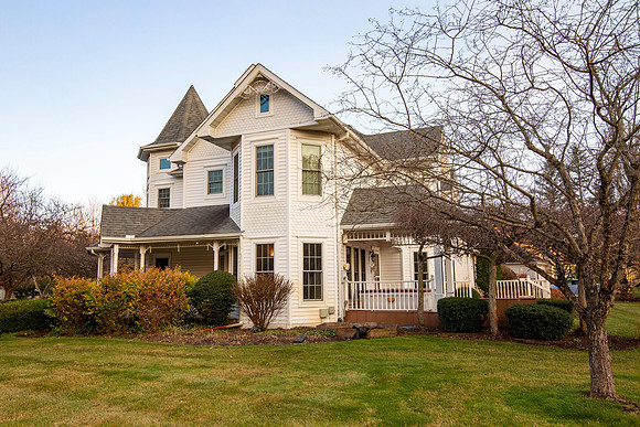 127-21446 Edgefield Ct