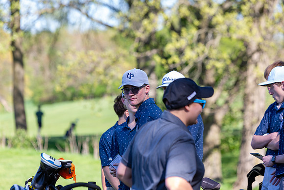 2-Hunter Golf Match