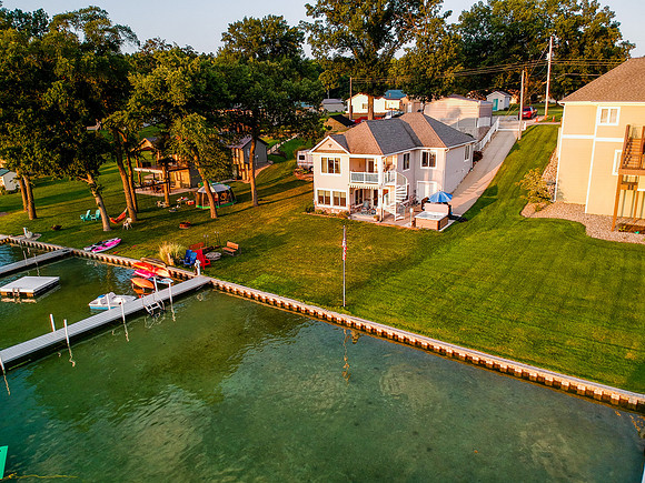 389-50567 East Indiana Lake-Bristol-HDR