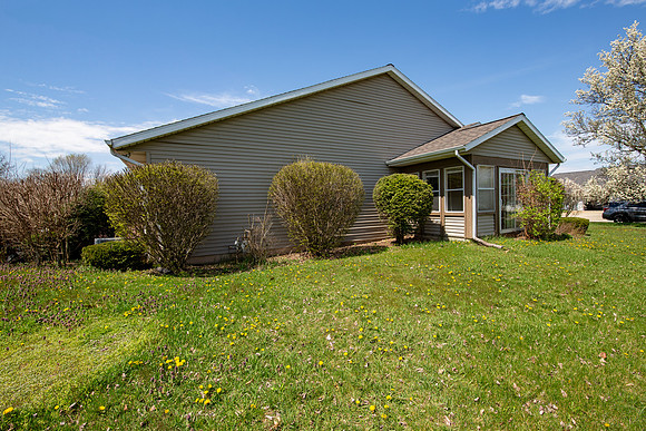 116-27442 Bison Ridge-HDR