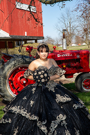 253-Ianna Hernandez