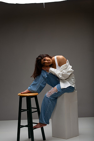 102-Natalie White Shirt Ripped Jeans