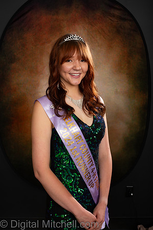 100-Elkhart County 4H Fair Queen n Court