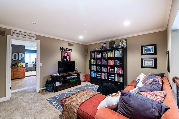 56428 Whispering Hill Dr_Bristol-745-HDR