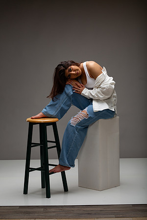 101-Natalie White Shirt Ripped Jeans