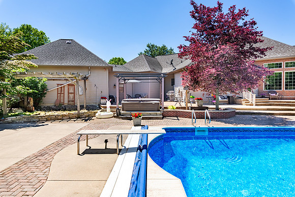 381-136 Tulip Circle-HDR