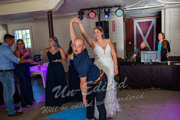 963-Kyra n Tyler Niespodziany