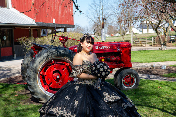 252-Ianna Hernandez