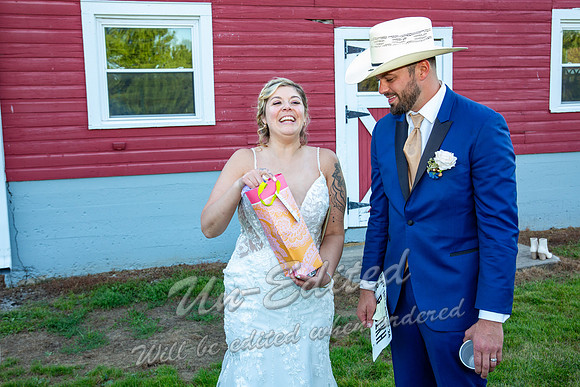 1119-Kyra n Tyler Niespodziany