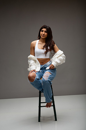 59-Natalie White Shirt Ripped Jeans