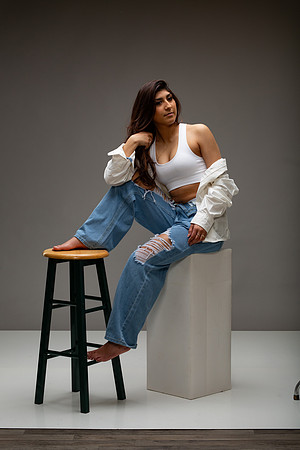 114-Natalie White Shirt Ripped Jeans