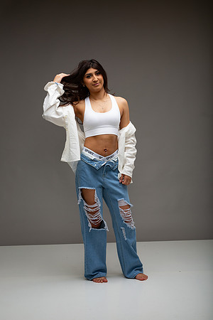 31-Natalie White Shirt Ripped Jeans