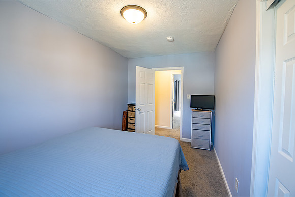 439-930 E 4th-HDR