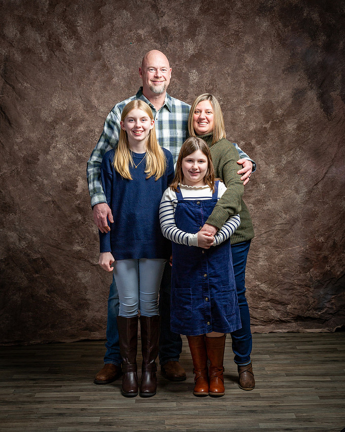 136-Buysee Extended Family X-Mas 2023