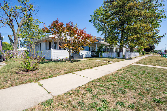 116-1610 Milburn-HDR