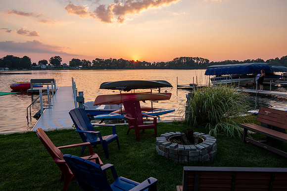 116-50567 East Indiana Lake-Bristol-HDR