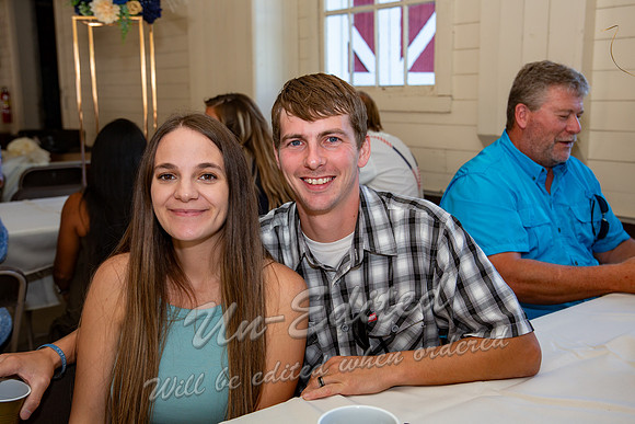 783-Kyra n Tyler Niespodziany