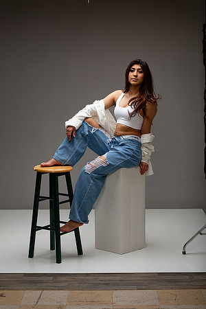 88-Natalie White Shirt Ripped Jeans