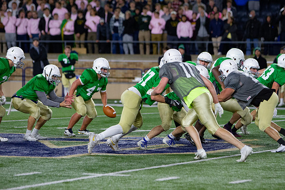 386-ND InterHall Football 2021