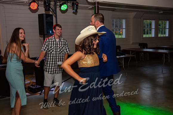 1245-Kyra n Tyler Niespodziany