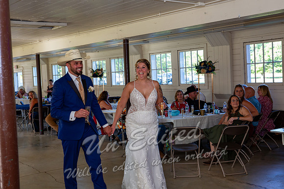830-Kyra n Tyler Niespodziany