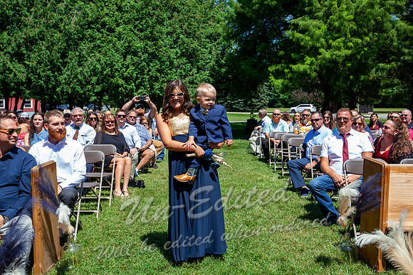 1325-Kyra n Tyler Niespodziany