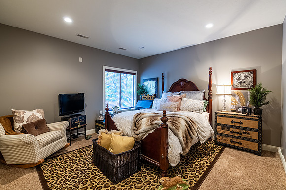 56428 Whispering Hill Dr_Bristol-710-HDR